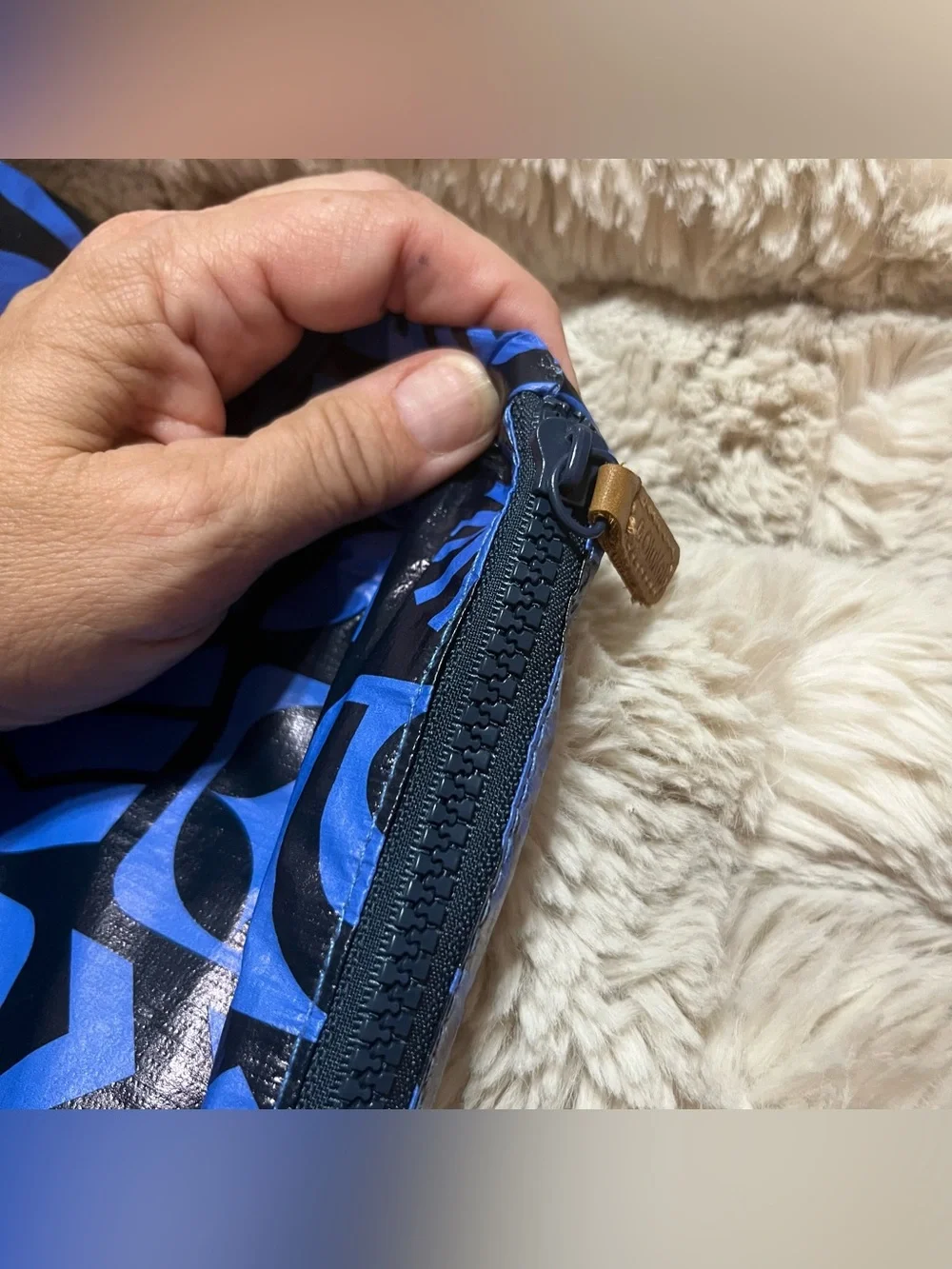OluKai Blue & Black Geometric Cosmetic Pouch 02-12
